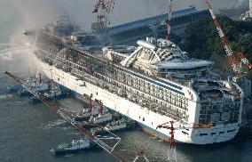 Mitsubishi Heavy to continue building fire-damaged luxury ship